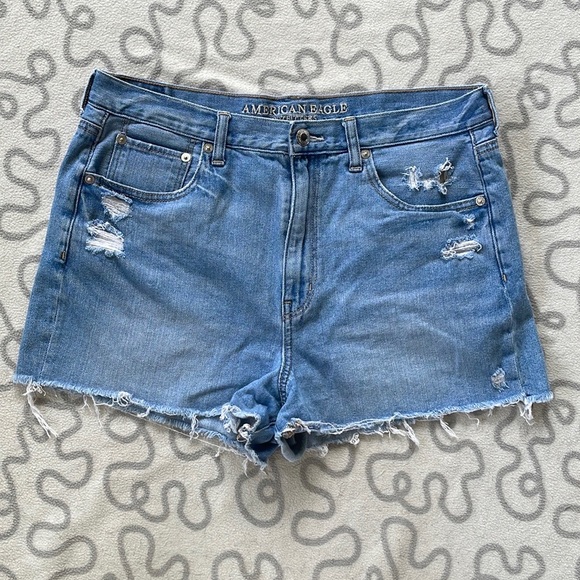American Eagle Outfitters Pants - American Eagle Mom Shorts